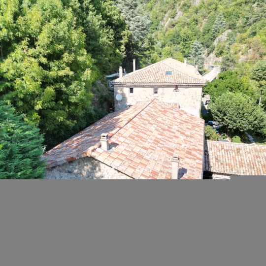  ESPACES IMMOBILIER : Maison / Villa | BURZET (07450) | 160 m2 | 300 000 € 