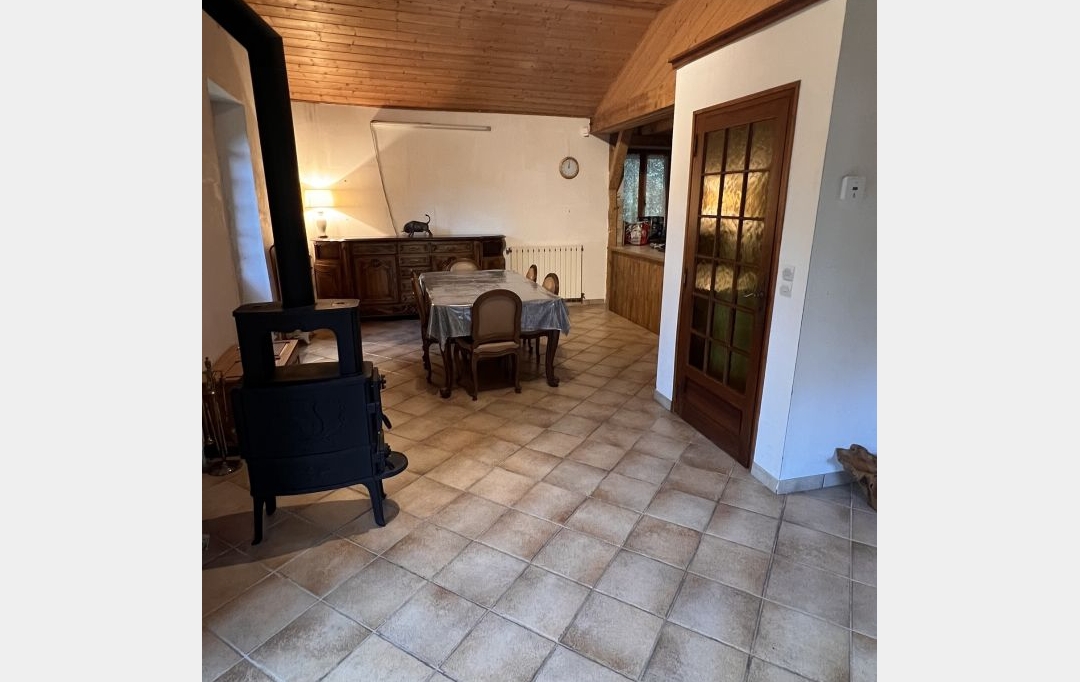 ESPACES IMMOBILIER : Maison / Villa | BURZET (07450) | 160 m2 | 300 000 € 